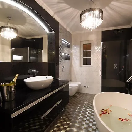 Maelynn Opatija With Heated Pool And Sea View Villa *