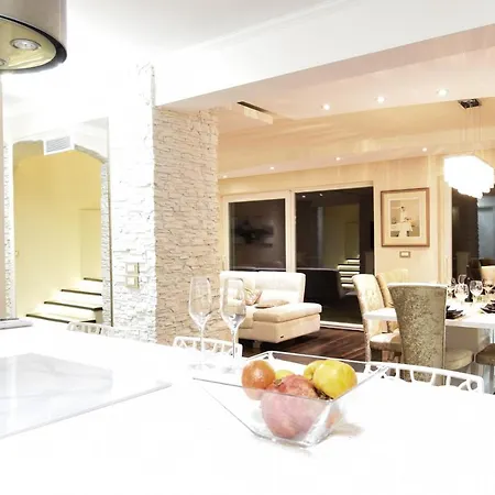 Maelynn Opatija With Heated Pool And Sea View