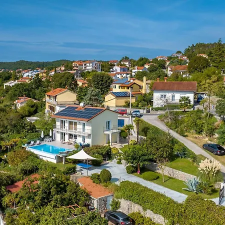 Maelynn Opatija With Heated Pool And Sea View Rubesi