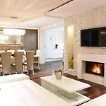 Maelynn Opatija With Heated Pool And Sea View