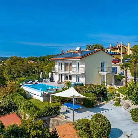 Maelynn Opatija With Heated Pool And Sea View Vila *