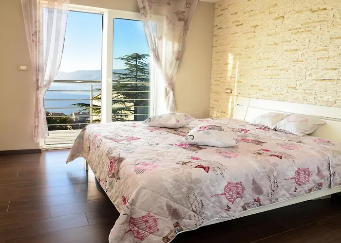 Maelynn Opatija With Heated Pool And Sea View