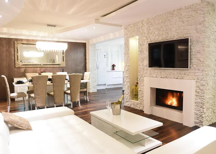 Maelynn Opatija With Heated Pool And Sea View