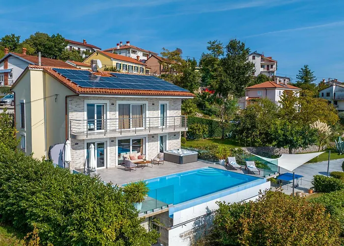 Maelynn Opatija With Heated Pool And Sea View Rubesi