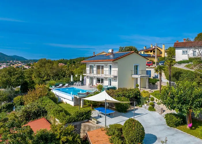 Maelynn Opatija With Heated Pool And Sea View Βίλα *